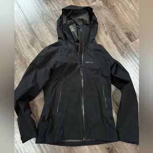 Women’s Marmot Lightweight Gore-Tex Raincoat. Great condition! Paid $150